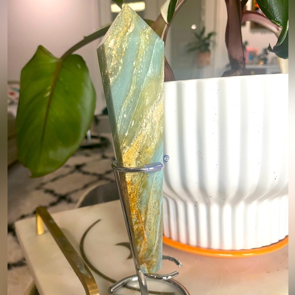 Sky blue natural crystal scepter